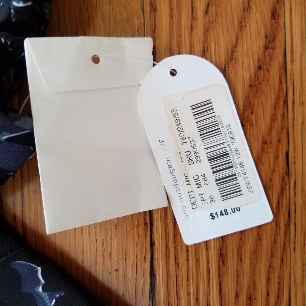 Jessica Simpson Tie Neck Floral Shift Dress - Picture 7 of 10